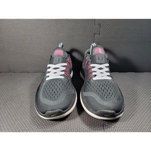 Women sz 8 Nike Flex 2017 RN running shoes